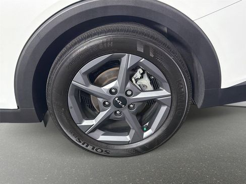 Certified 2025 Kia K4 FWD image 27