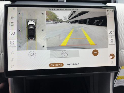 Used 2025 Land Rover Discovery Sport Dynamic SE image 25