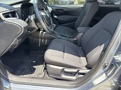 Used 2025 Toyota Corolla LE FWD image 19