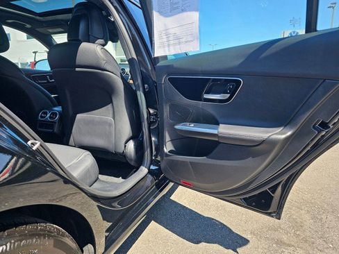 Used 2025 Mercedes-Benz C 300 4MATIC Sedan image 15