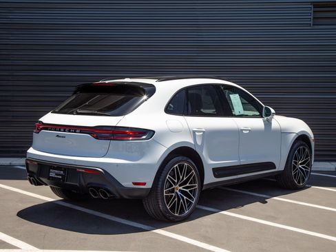 Used 2026 Porsche Macan AWD/4WD image 7