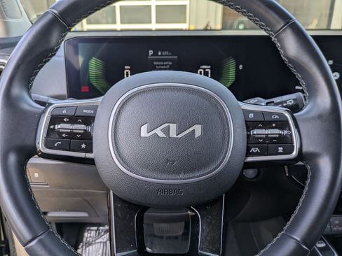 Used 2024 Kia Sorento S FWD image 20