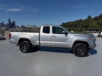 Used 2021 Toyota Tacoma SR5 AWD/4WD video 2
