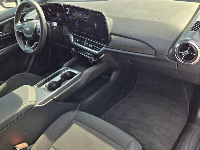 Used 2026 Chevrolet Equinox EV LT FWD image 19
