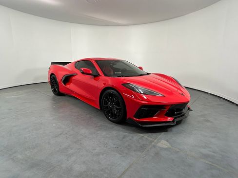 Used 2023 Chevrolet Corvette Stingray Preferred Cpe w/ 2LT RWD image 3