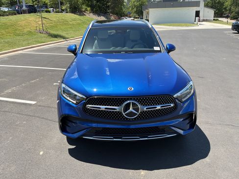 Used 2023 Mercedes-Benz GLC 300 image 3