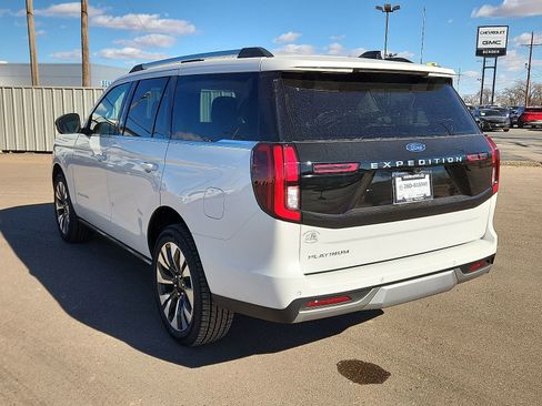 New 2026 Ford Expedition Platinum w/ Driver's Package AWD/4WD image 3