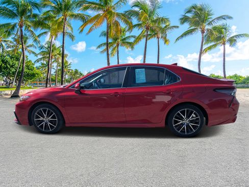 Used 2023 Toyota Camry SE FWD image 6