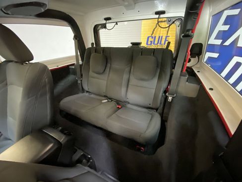 Used 2019 Jeep Wrangler Sport AWD/4WD image 23