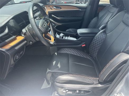 Used 2024 Jeep Grand Cherokee L Summit image 9