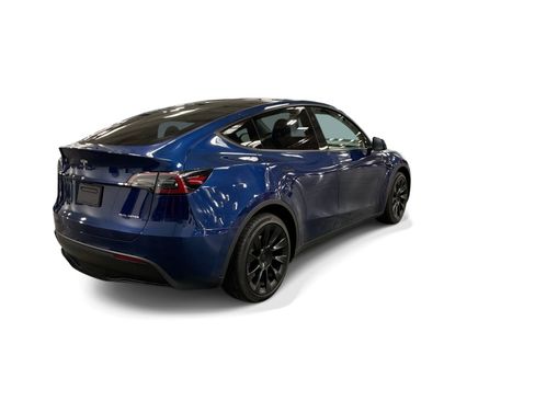 Certified 2023 Tesla Model Y Long Range AWD/4WD image 6