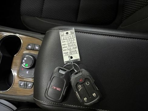 Used 2023 GMC Acadia SLE w/ Driver Convenience Package AWD/4WD image 84