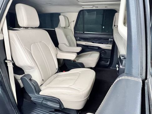 Used 2023 Ford Expedition Max Platinum AWD/4WD image 18