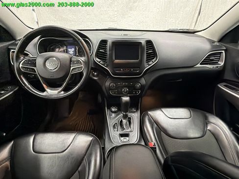 Used 2021 Jeep Cherokee Latitude Plus AWD/4WD image 6