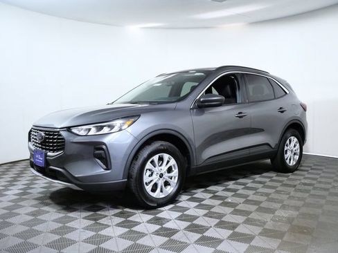 Certified 2024 Ford Escape Active w/ Tech Pack #1 AWD/4WD image 2