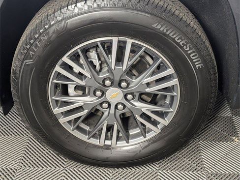 Certified 2024 Chevrolet Traverse LT image 8