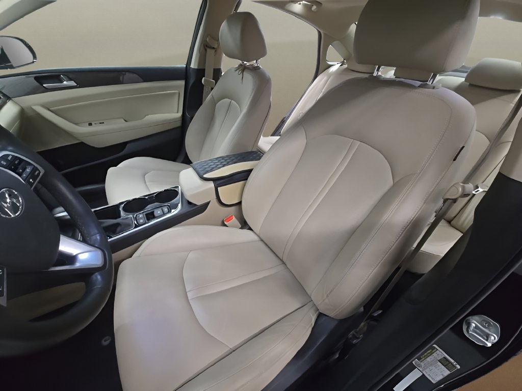 Used 2019 Hyundai Sonata Limited w/ Ultimate Package 02 FWD image 15