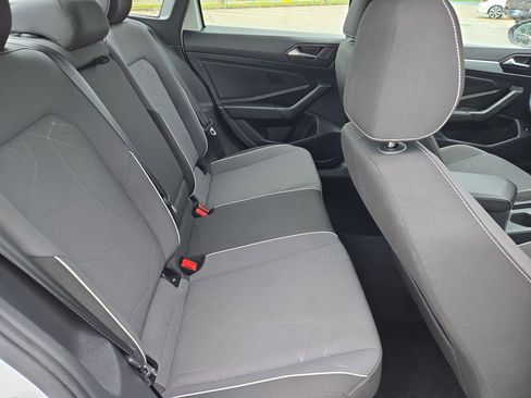 Used 2025 Volkswagen Jetta Sport FWD image 29