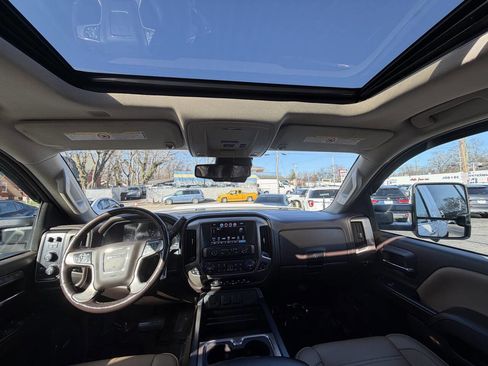 Used 2018 GMC Sierra 3500 Denali w/ Duramax Plus Package image 16