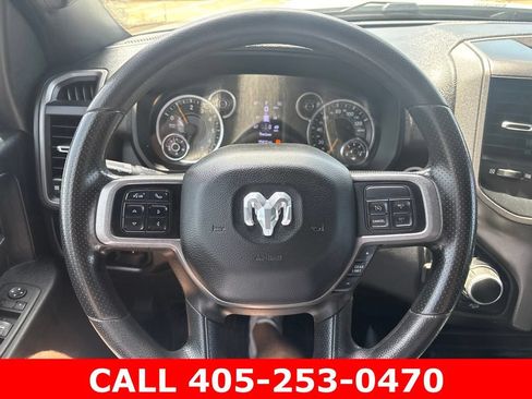 Used 2022 RAM 2500 Tradesman w/ Chrome Appearance Group AWD/4WD image 16