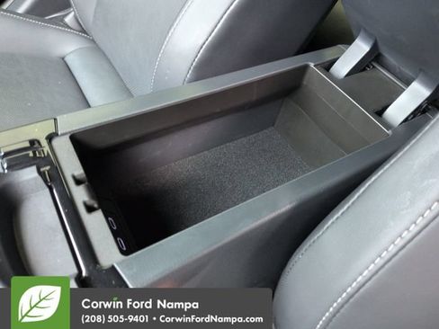 Used 2024 Toyota Prius XLE AWD/4WD image 19