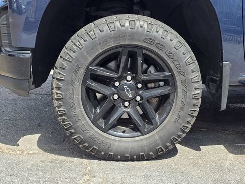 Used 2021 Chevrolet Silverado 1500 LT Trail Boss w/ Convenience Package II AWD/4WD image 7