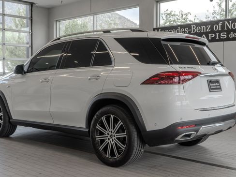Certified 2025 Mercedes-Benz GLE 450e 4MATIC w/ Driver Assistance Package image 12