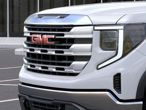 New 2026 GMC Sierra 1500 SLE image 13