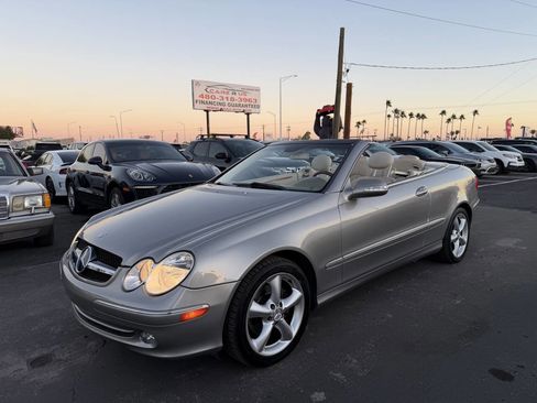 Used 2005 Mercedes-Benz CLK 320 Cabriolet image 30
