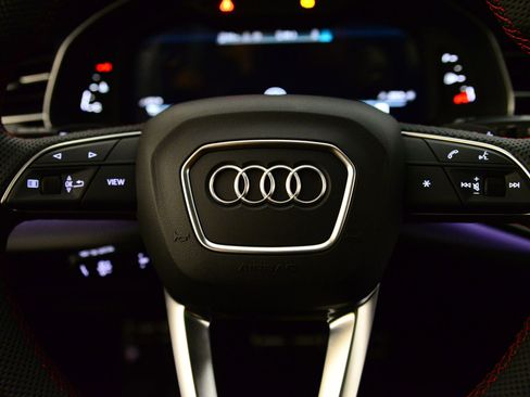 New 2026 Audi SQ7 Prestige image 29