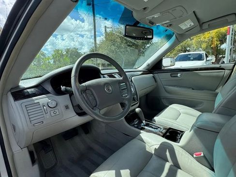 Used 2009 Cadillac DTS image 7