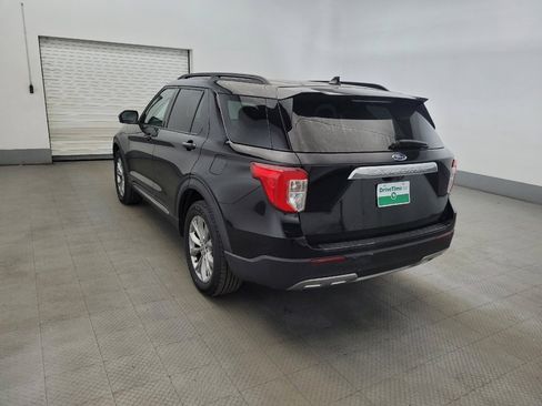 Used 2020 Ford Explorer XLT w/ Equipment Group 202A AWD/4WD image 5