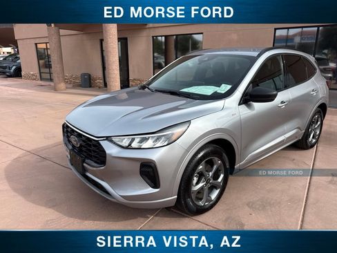 Certified 2024 Ford Escape ST-Line AWD/4WD image 3