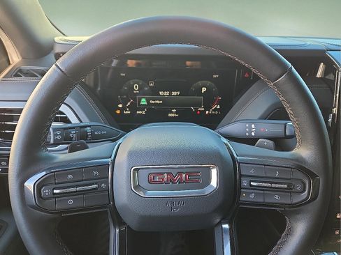 Used 2025 GMC Yukon AT4 w/ AT4 Premium Plus Package image 24