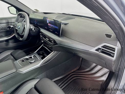 Used 2025 BMW 330i xDrive Sedan w/ Premium Package AWD/4WD image 30