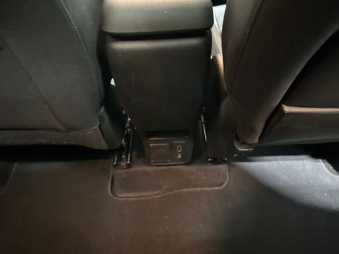 Used 2021 Chevrolet TrailBlazer LT w/ Sun and Liftgate Package image 12