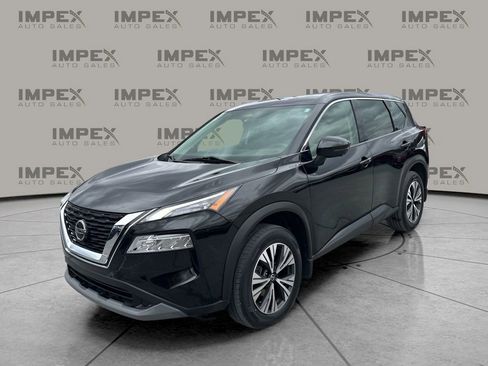 Used 2021 Nissan Rogue SV image 1
