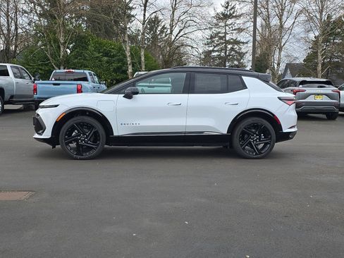 New 2026 Chevrolet Equinox EV RS image 6