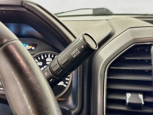 Used 2020 Ford F150 XLT w/ Equipment Group 302A Luxury AWD/4WD image 17