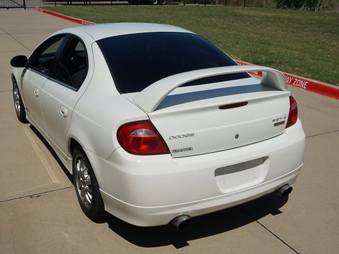 Used 2005 Dodge Neon w/ Competition Group image 8