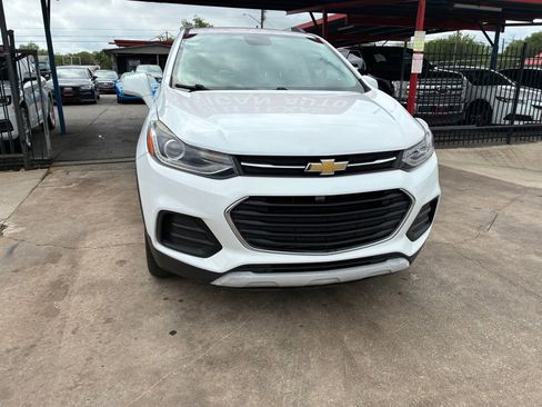 Used 2019 Chevrolet Trax LT w/ LT Convenience Package AWD/4WD image 8