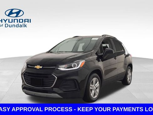 Used 2021 Chevrolet Trax LT FWD image 1
