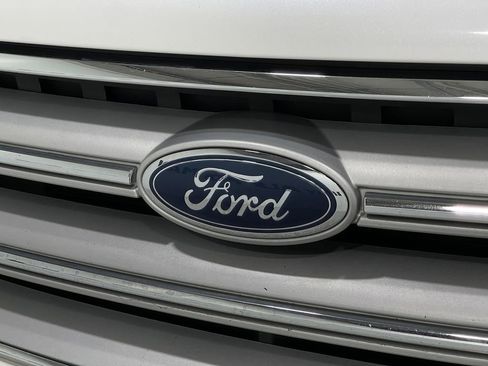 Used 2019 Ford Escape Titanium image 39