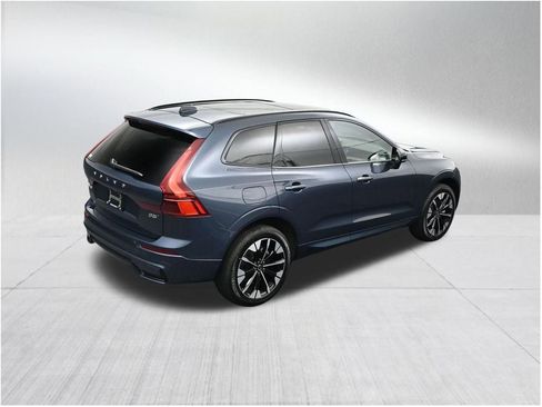 New 2026 Volvo XC60 B5 Plus AWD/4WD image 20