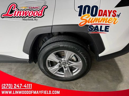 Used 2025 Toyota RAV4 XLE FWD image 7
