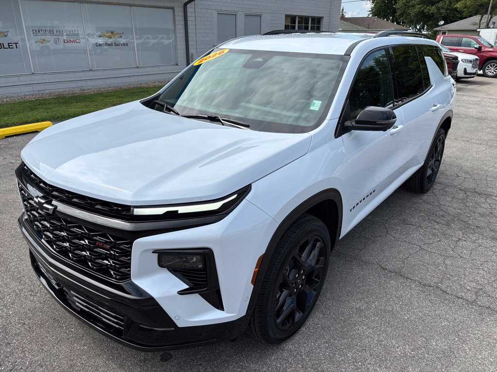 New 2026 Chevrolet Traverse RS FWD image 1