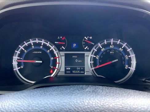 Used 2019 Toyota 4Runner TRD Off-Road Premium AWD/4WD image 12