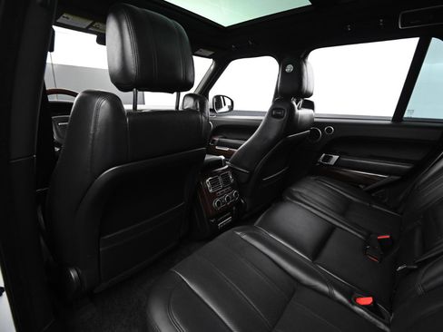 Used 2016 Land Rover Range Rover HSE image 38