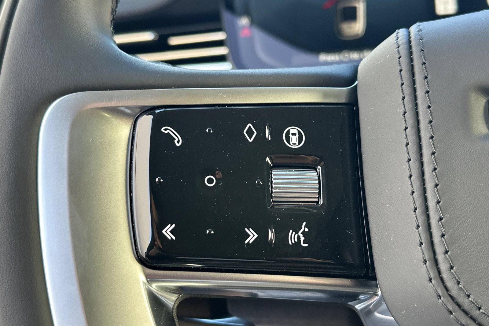 New 2026 Land Rover Range Rover SE AWD/4WD image 27