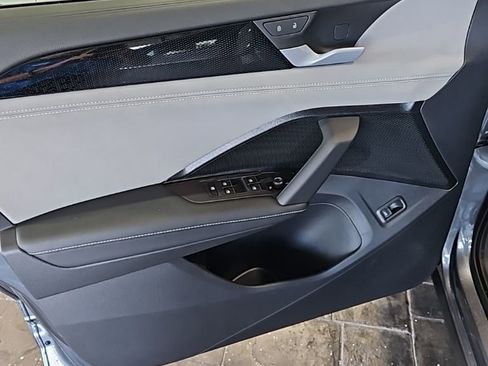 New 2026 Volkswagen Tiguan SE R-Line image 26